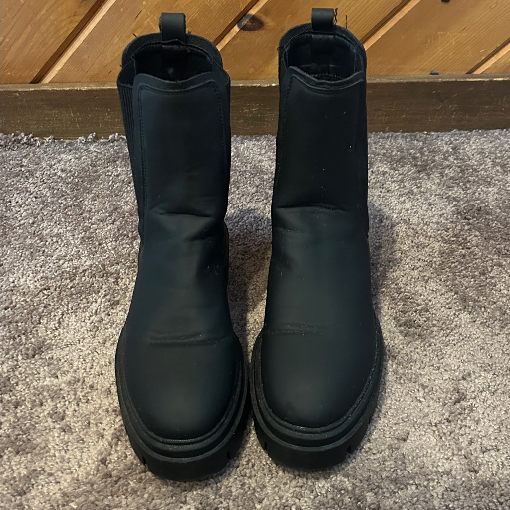 Schuh Black Amaya Split Sole Chunky Chelsea Boots — image 8 of 8